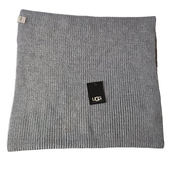 UGG Nyla Snood Gray One Size Wool blend Ribbed Knit Neck Warmer Classic  Ski NEW - Picture 1 of 8